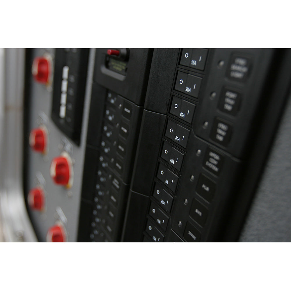 Blue Sea 7407 Single Pole Small Case 2 Flat Rocker Circuit Breaker 40 Amp 7407