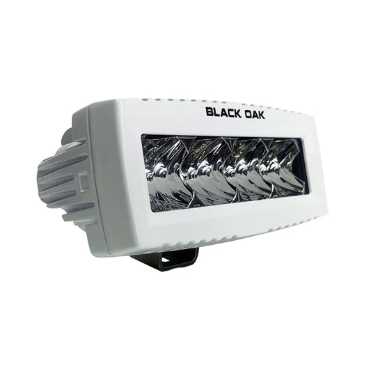 Black Oak 4 Marine Spreader Light  Flood Optics  White Housing  Pro Series 30 4MSF